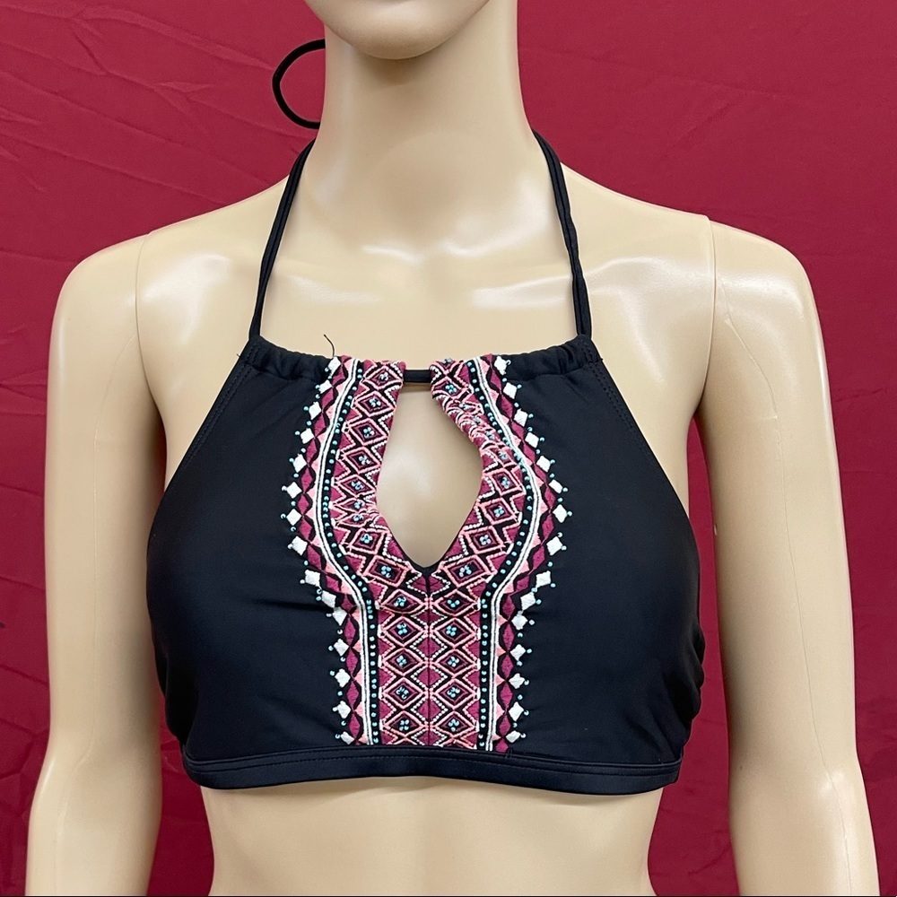 Catalina embroidered keyhole bikini top size Medium 7/9